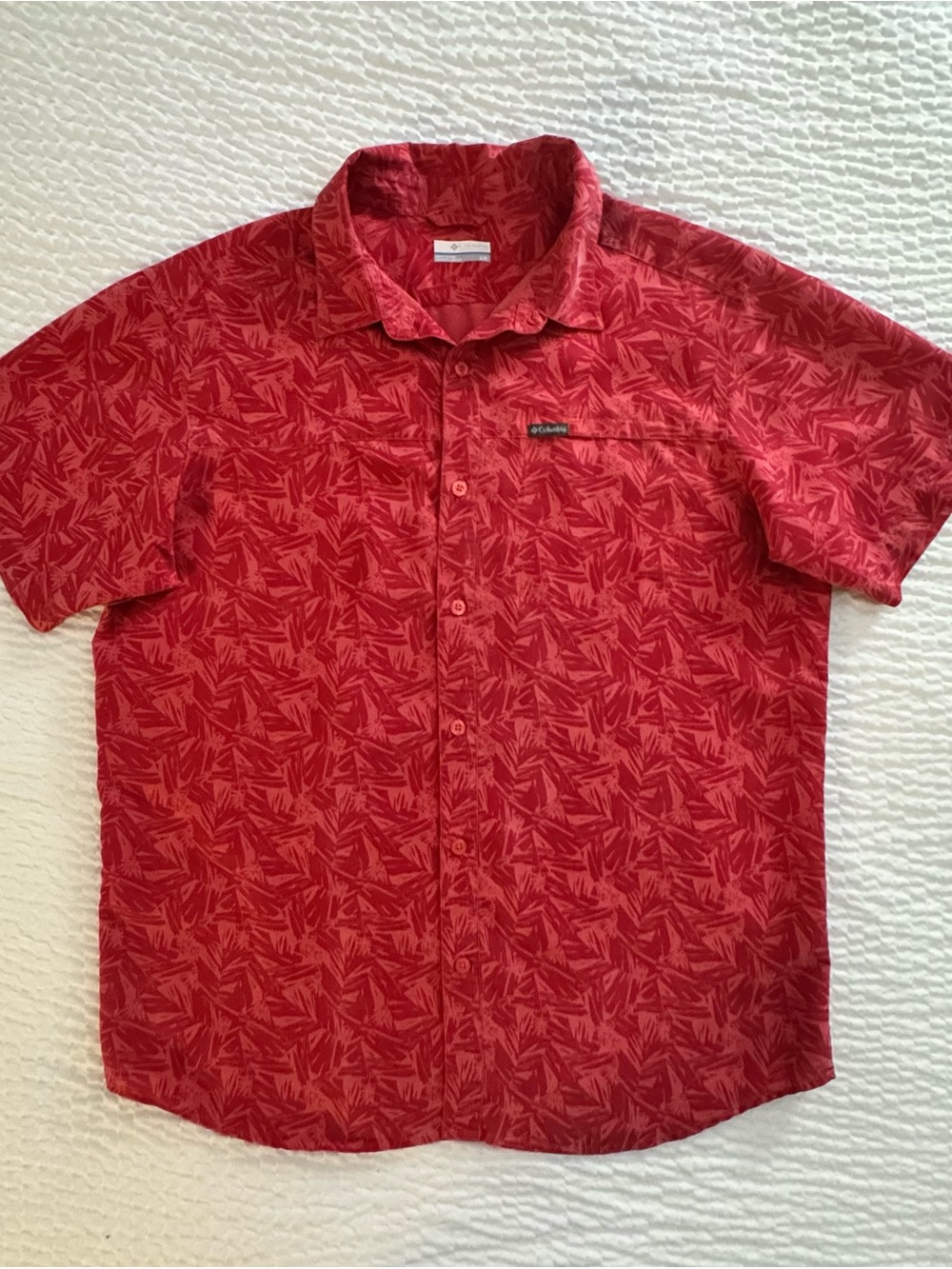 Columbia Men's Tropical-Print Short Sleeve Button-Down Shirt in Red